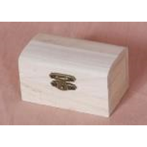 Minidoboz, kincsesláda 9 x 4,7 x 5,5 cm